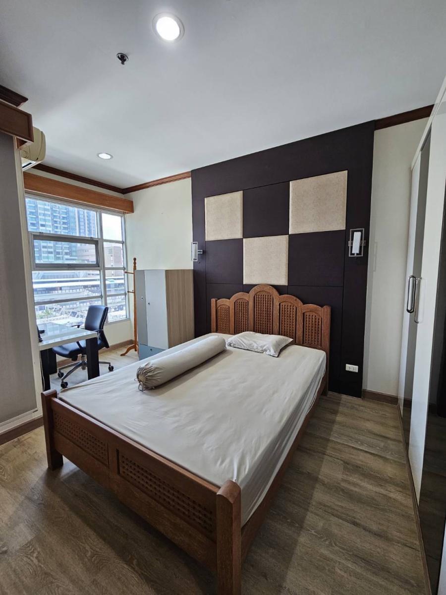 บ้านกลางกรุง สยาม – ปทุมวัน [Baan Klang Krung Siam-Pathumwan]