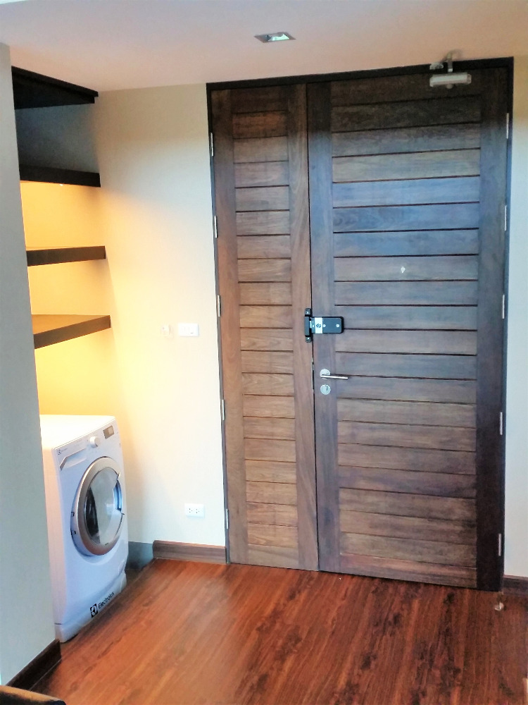 ฮิมมา ลิฟวิ่ง คอนโดมิเนียม [Himma living Condominium]