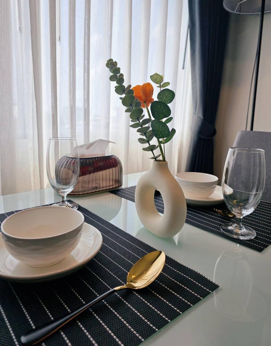 เอ สเปซ สุขุมวิท 77 [A Space Sukhumvit 77]