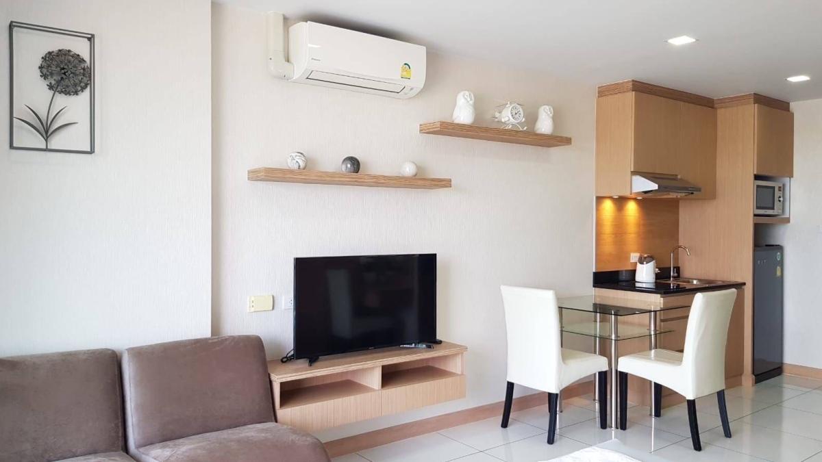 เวล มารีน่า คอนโด [Whale Marina Condo]