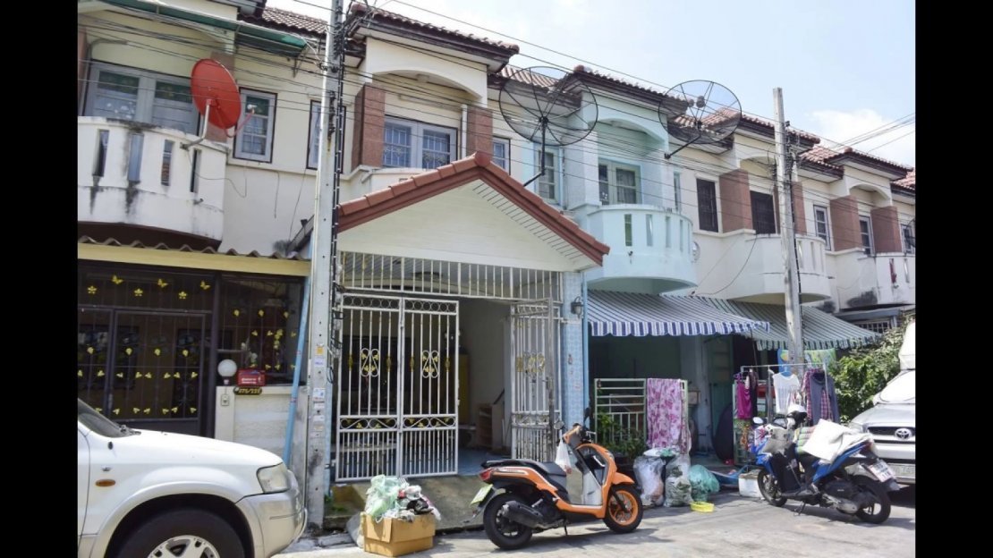 บ้าน เพชรเกษม 2 [Baan Petchkasem 2]