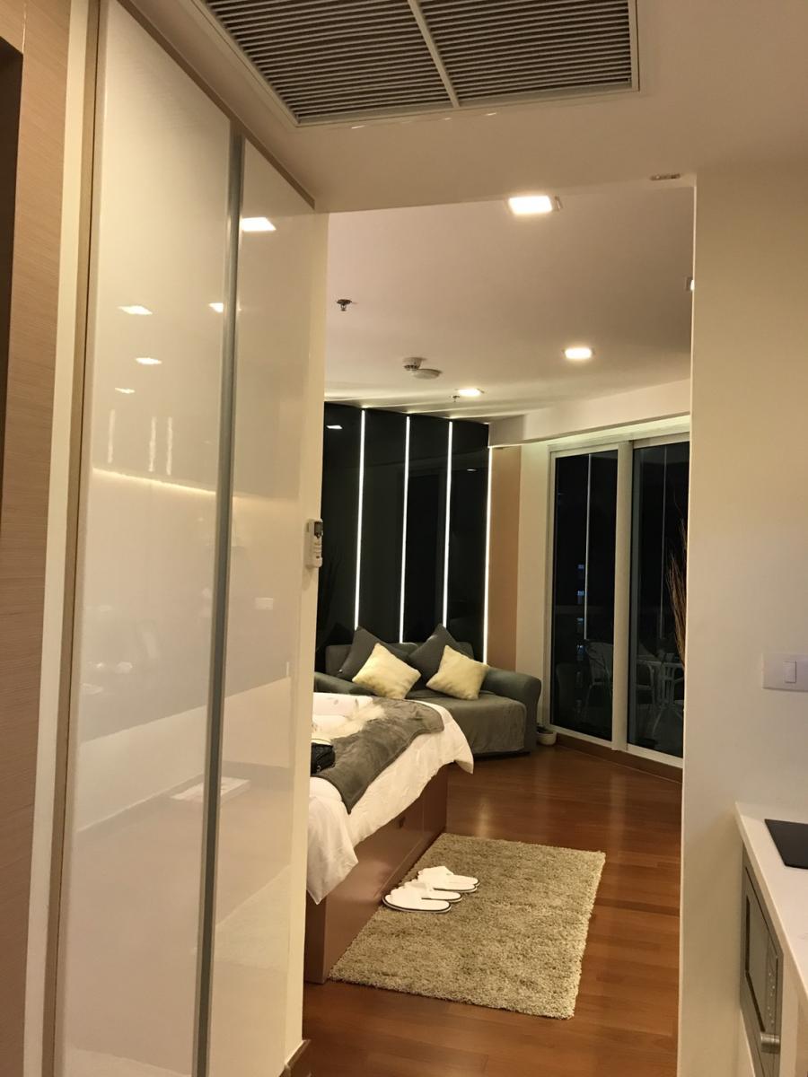 เดอะ ปาล์ม วงศ์อมาตย์ บีช พัทยา [The Plam Wongamat Beach Pattaya]