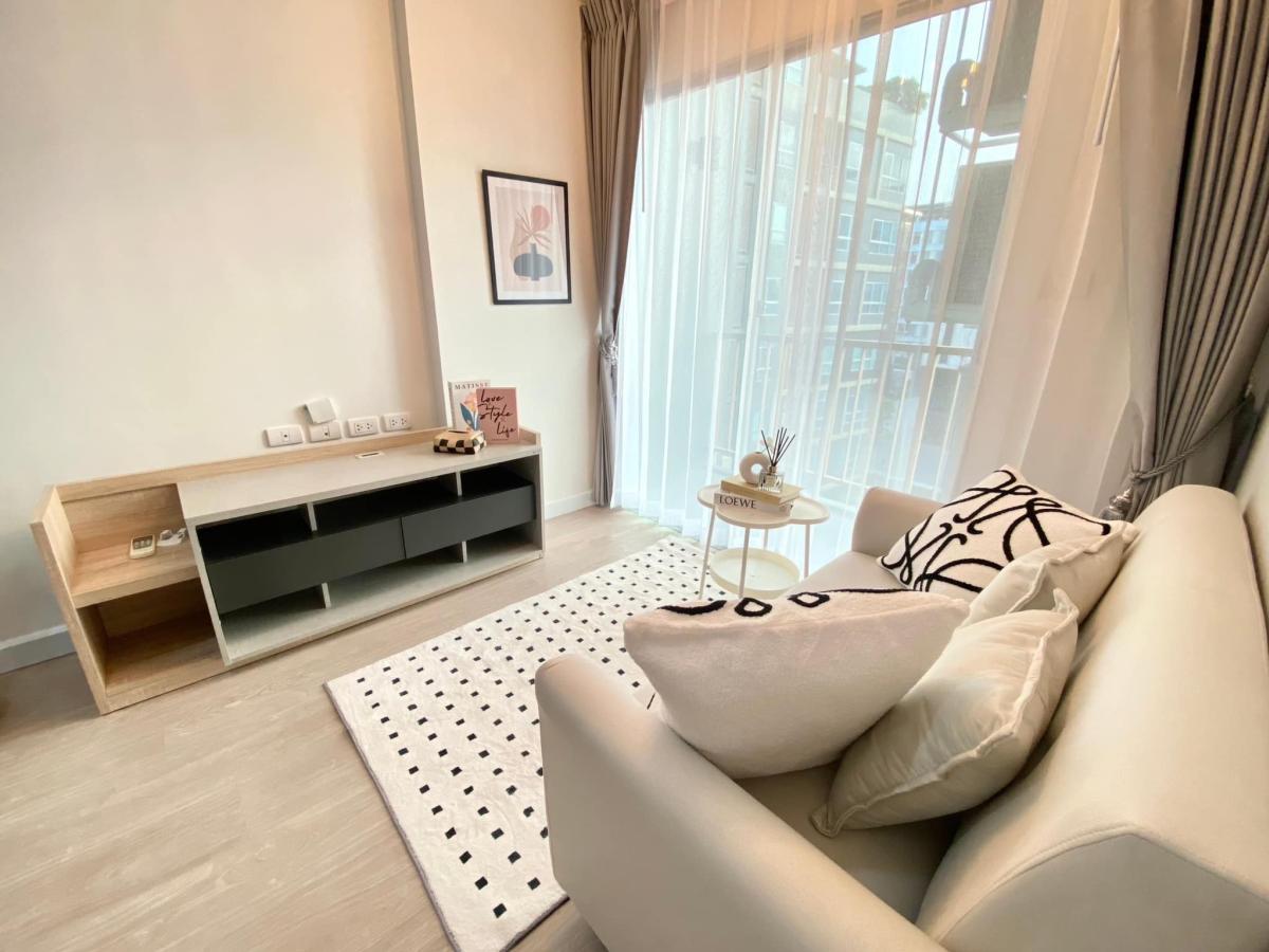 เมโทรลักซ์ พหลโยธิน-สุทธิสาร [MetroLuxe Paholyothin-Sutthisan]
