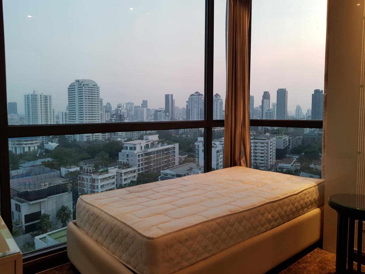 ดิ แอดเดรส สุขุมวิท 28 [The Address Sukhumvit 28]