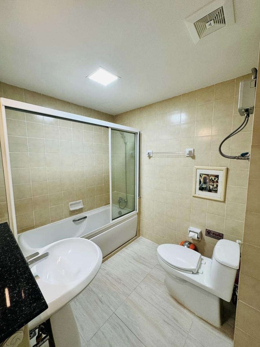 เดอะ วอเตอร์ฟอร์ด ไดมอน ทาวเวอร์ [The Waterford Diamond Tower]