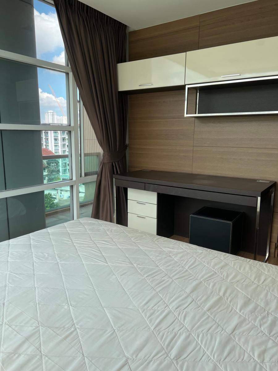 ดิ แอลโคฟ 49 [The Alcove Sukhumvit 49]