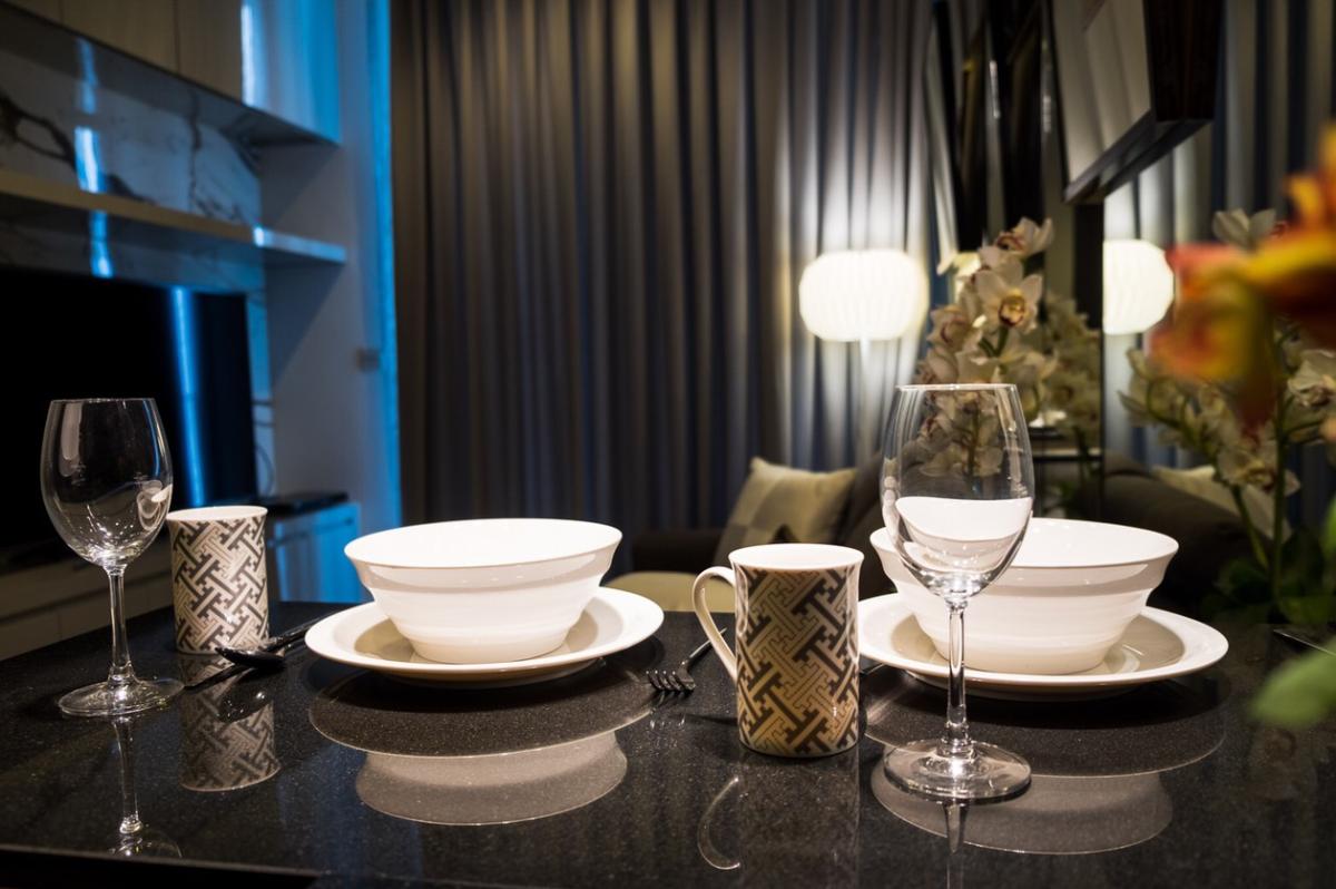 เอดจ์ สุขุมวิท 23 [Edge Sukhumvit 23]