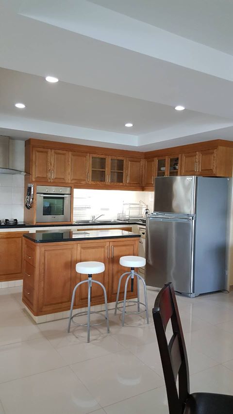 ซิลเวอร์บีช คอนโดมิเนียม [Silver Beach Condominium]