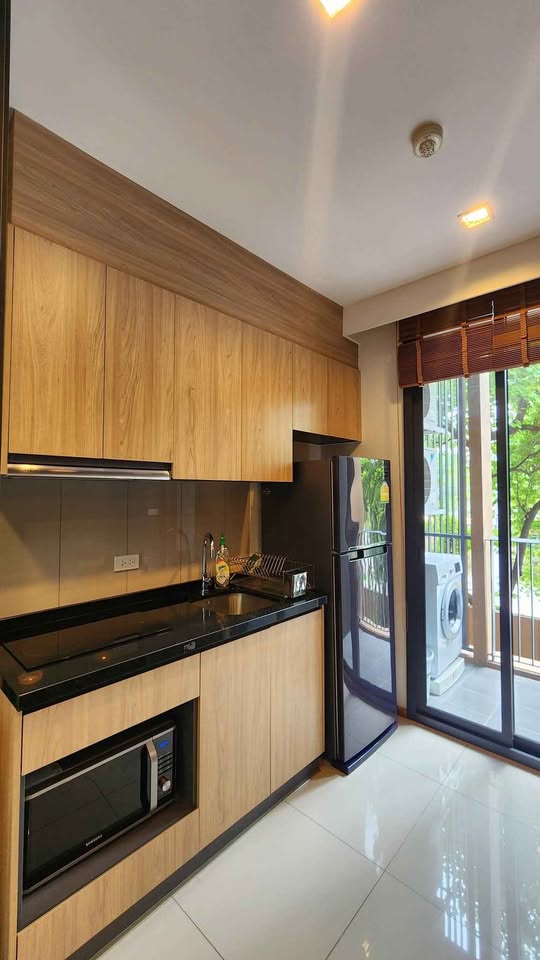 ฮาสุ เฮ้าส์ สุขุมวิท 77 [Hasu Haus Sukhumvit 77]