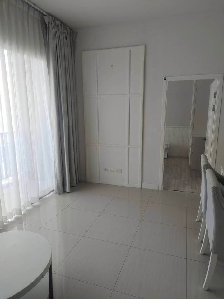 แมเนอร์ สนามบินน้ำ [Manor Sanambinnam]