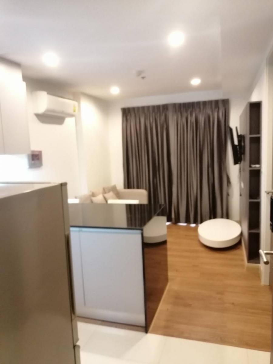 15 สุขุมวิท เรสซิเด็นซ์ [15 Sukhumvit Residences]