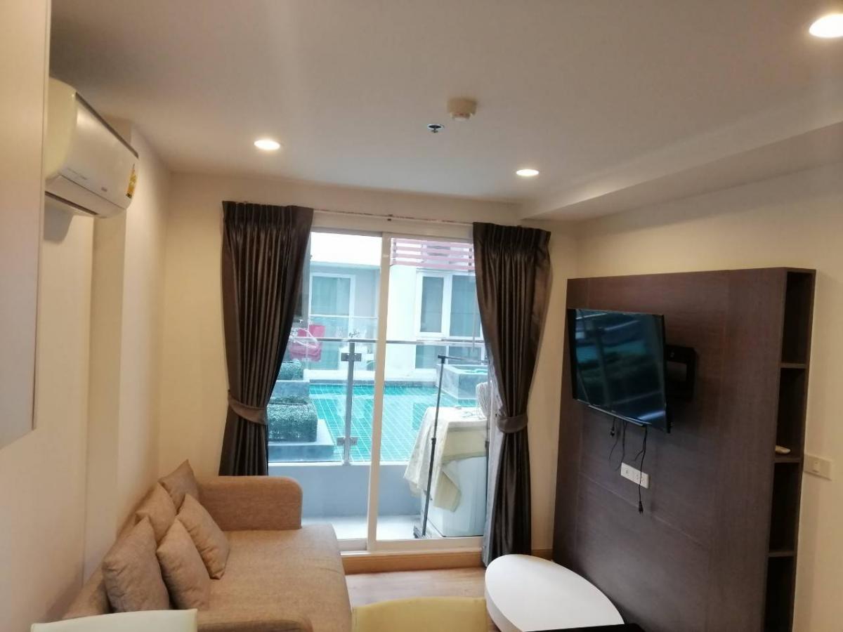15 สุขุมวิท เรสซิเด็นซ์ [15 Sukhumvit Residences]