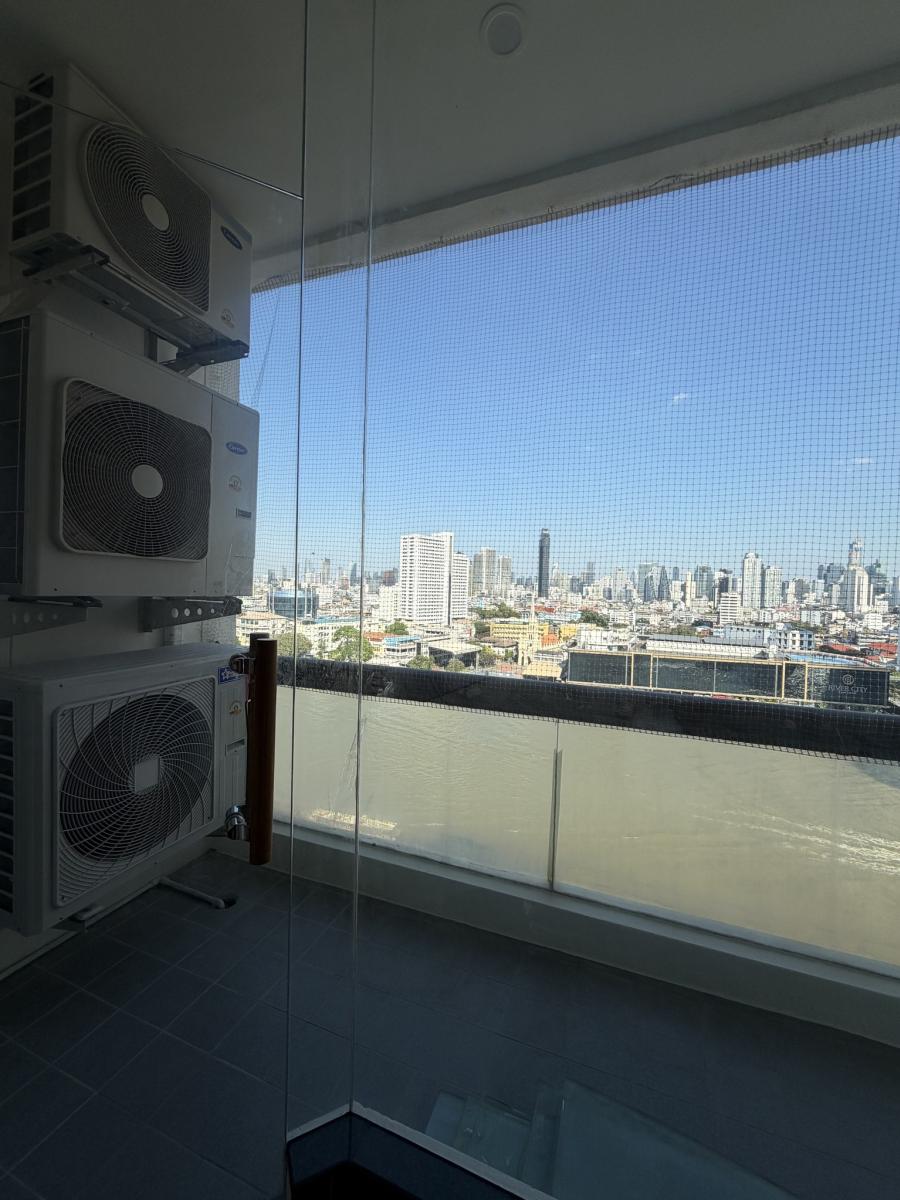ริเวอร์เฮ้าส์ คอนโดมิเนียม - [River House Condominium]