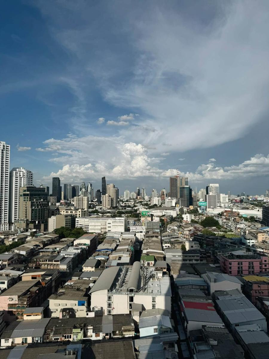 ไลฟ์ พระราม 4 - อโศก [Life Rama 4 - Asoke]