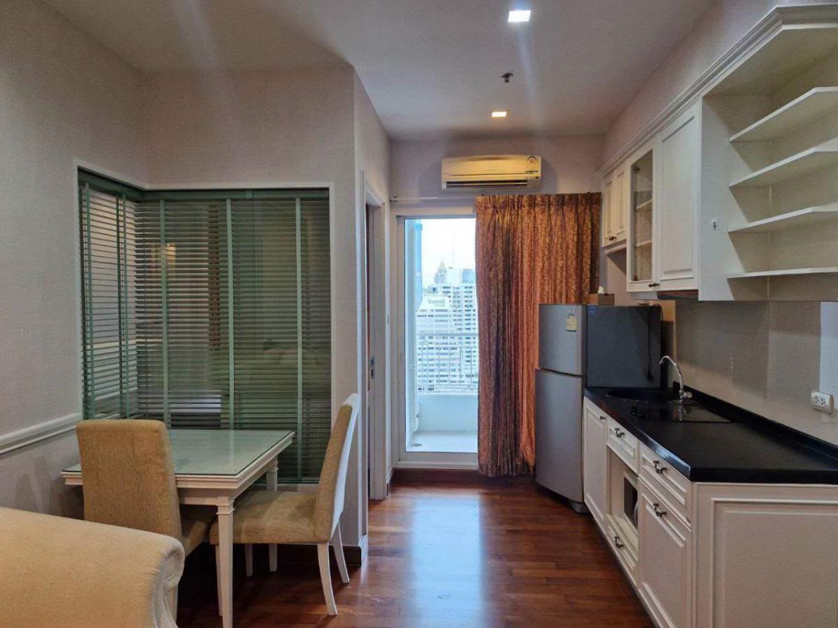 ไอวี่ สาทร 10 [Ivy Sathorn 10]