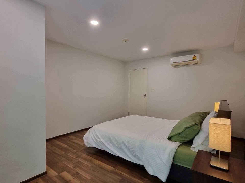 เดอะ รูม สุขุมวิท 79 [The Room Sukhumvit 79]