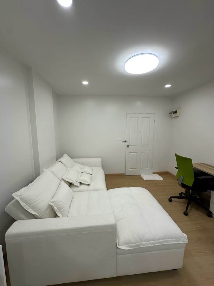 ดี คอนโด อ่อนนุช - สุวรรณภูมิ [D Condo Onnut-Suvarnabhumi]