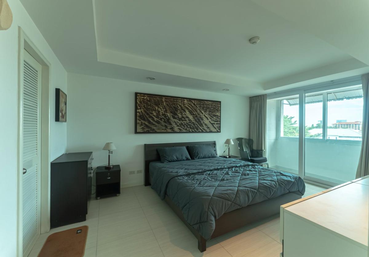 ศรีบำเพ็ญ คอนโด โฮม [Sribumpen Condo Home]