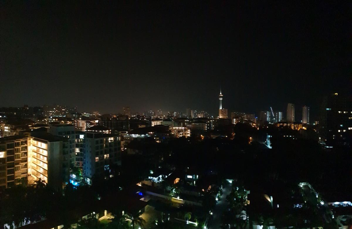 เดอะ พีค ทาวเวอร์ส พัทยา [The Peak Tower Pattaya]